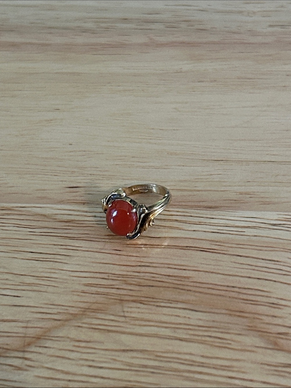 Vintage yellow gold ring